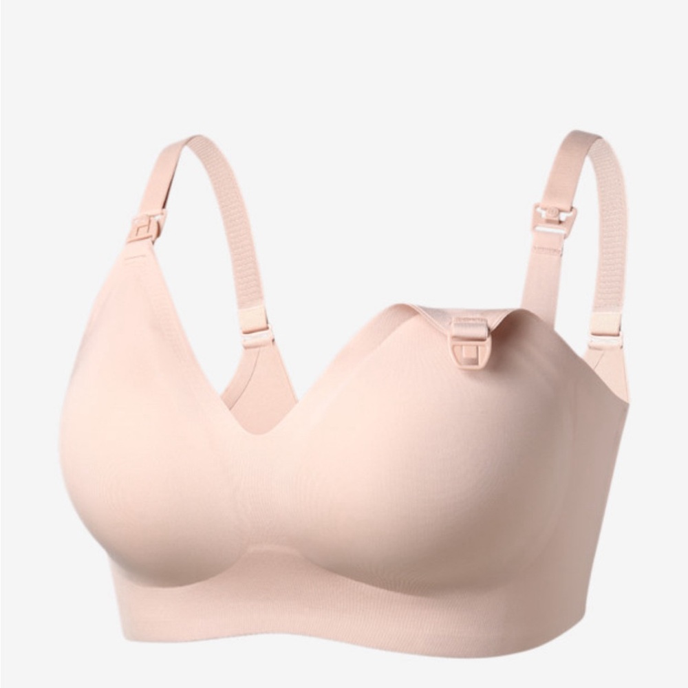 Elegant Seamless Nursing Bra in Cream